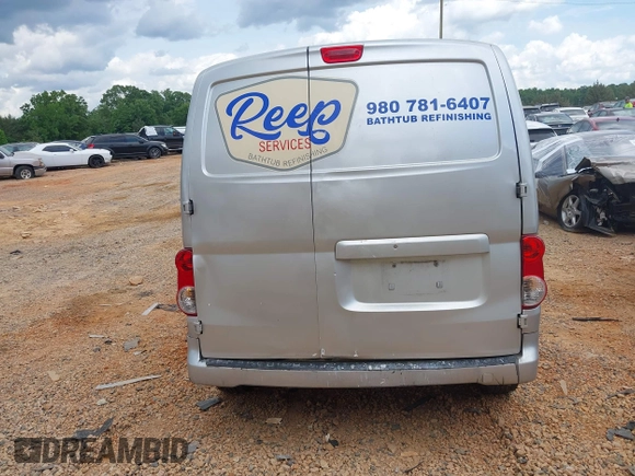 2015 Nissan NV200 SV with VIN 3N6CM0KNXFK706756, listed as a IAAI auction lot 42173135 with 246,868 mi miles. Bid and sale history available at carsss.com. Image 16.