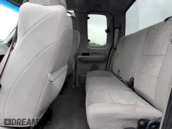 2003 Ford F-150 XL with VIN 1FTRX18L33NA43522, listed as a Copart auction lot 61197615 with 101,061 mi miles and Salvage title. Bid and sale history available at DreamBid. Image 10.