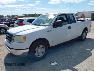 2004 Ford F-150 STX with VIN 1FTRX12WX4NC40353, listed as a IAAI auction lot 40627890 with 258,495 mi miles. Bid and sale history available at carsss.com. Image 2.