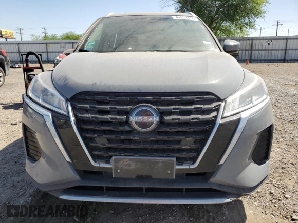 2022 Nissan Kicks SV with VIN 3N1CP5CVXNL482826, listed as a Copart auction lot 49037185 with 42,999 mi miles and Salvage Title. Bid and sale history available at carsss.com. Image 5.