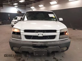 2005 Chevrolet Avalanche LS z VIN 3GNGK22G05G118929, wystawiony jako IAAI lot #42364988 z przebiegiem 280 772 mil mil oraz . Historia ofert i sprzedaży dostępna na DreamBid. Obrazek 12.