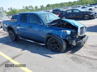 2005 Dodge Dakota SLT z VIN 1D7HW48N05S319621, wystawiony jako IAAI lot #42037140 z przebiegiem 251 595 mil mil oraz . Historia ofert i sprzedaży dostępna na DreamBid. Obrazek 1.