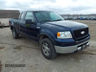 2006 Ford F-150 XLT with VIN 1FTPX14516FB33815, listed as a IAAI auction lot 41892318 with 181,196 mi miles. Bid and sale history available at carsss.com. Image 1.