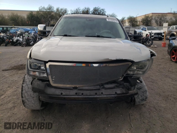 2009 Chevrolet Tahoe LTZ z VIN 1GNFC33039R211675, wystawiony jako Copart lot #81432314 z przebiegiem 189 499 mil mil oraz Szkoda całkowita • Salvage title. Historia ofert i sprzedaży dostępna na DreamBid. Obrazek 5.