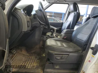2005 Land Rover LR3 SE with VIN SALAD25435A313571, listed as a Copart auction lot 55355385 with 206,776 mi miles and Salvage title. Bid and sale history available at DreamBid. Image 7.
