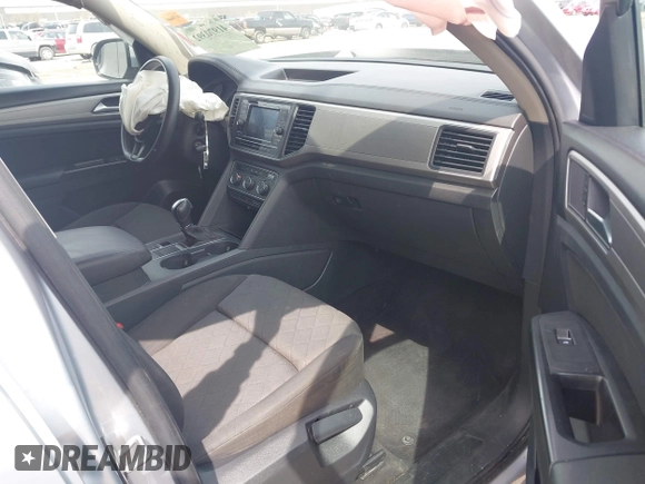 2018 Volkswagen Atlas S с VIN 1V2AP2CA1JC578834, выставлен на аукционе IAAI как лот 41970392 с пробегом 82 035 миль миль и . История ставок и продаж доступна на DreamBid. Изображение 5.
