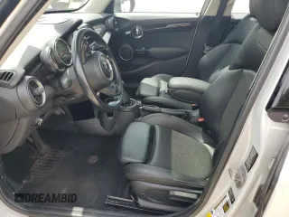 2015 MINI Hardtop 4 Door S with VIN WMWXU3C5XF2B56555, listed as a Copart auction lot 58775215 with 101,426 mi miles and Clean title. Bid and sale history available at DreamBid. Image 7.