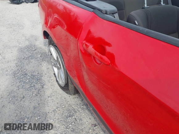 2014 Ford Mustang V6 with VIN 1ZVBP8EM3E5208282, listed as a IAAI auction lot 42104971 with Not Provided miles. Bid and sale history available at carsss.com. Image 19.