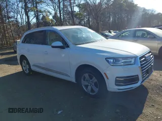 2018 Audi Q7 Premium Plus with VIN WA1LHAF78JD031887, listed as a IAAI auction lot 41276939 with 70,499 mi miles. Bid and sale history available at carsss.com. Image 1.