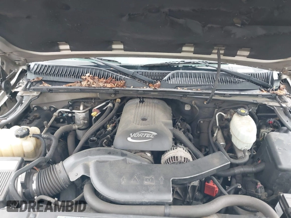 2005 Chevrolet Suburban LT z VIN 3GNEC16ZX5G197892, wystawiony jako IAAI lot #42045100 z przebiegiem 262 665 mil mil oraz . Historia ofert i sprzedaży dostępna na DreamBid. Obrazek 10.
