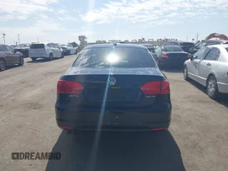 2013 Volkswagen Jetta SE with VIN 3VWDP7AJ5DM308715, listed as a IAAI auction lot 41666299 with 170,823 mi miles and . Bid and sale history available at DreamBid. Image 16.
