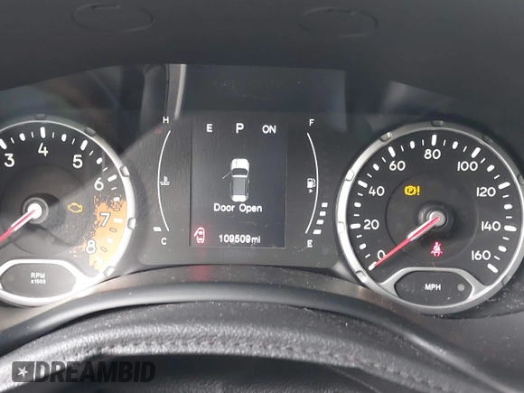 2017 Jeep Renegade Altitude with VIN ZACCJABB0HPF50416, listed as a IAAI auction lot 42331291 with 109,509 mi miles and . Bid and sale history available at DreamBid. Image 7.