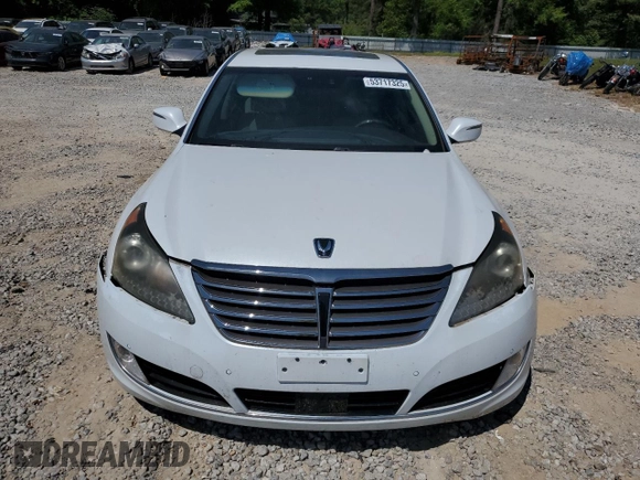 2015 Hyundai Equus Signature with VIN KMHGH4JH3FU099414, listed as a Copart auction lot 53717325 with 133,561 mi miles and Salvage Title. Bid and sale history available at DreamBid. Image 5.