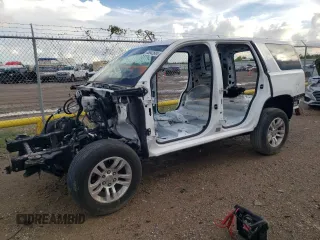 2020 GMC Yukon Denali with VIN 1GKS2CKJ7LR153568, listed as a Copart auction lot 65542684 with 0 mi miles and Salvage Title. Bid and sale history available at carsss.com. Image 1.