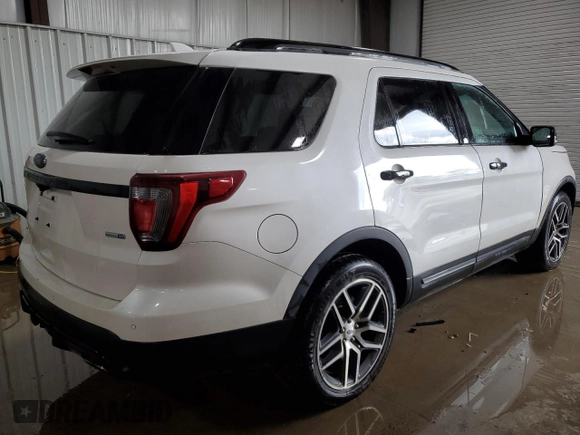 2017 Ford Explorer Sport с VIN 1FM5K8GT8HGA46253, выставлен на аукционе Copart как лот 61855765 с пробегом 101 233 миль миль и Списание • Salvage title. История ставок и продаж доступна на DreamBid. Изображение 3.