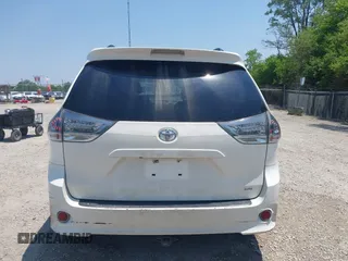 2012 Toyota Sienna SE z VIN 5TDXK3DC1CS186020, wystawiony jako IAAI lot #42471455 z przebiegiem 215 048 mil mil oraz . Historia ofert i sprzedaży dostępna na DreamBid. Obrazek 17.
