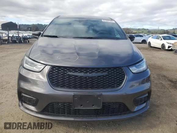 2022 Chrysler Pacifica Hybrid Limited with VIN 2C4RC1S77NR208193, listed as a Copart auction lot 47320125 with 28,282 mi miles and Salvage title. Bid and sale history available at DreamBid. Image 5.