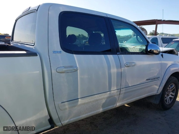 2005 Toyota Tundra SR5 with VIN 5TBET341X5S469398, listed as a IAAI auction lot 41944602 with 207,738 mi miles. Bid and sale history available at carsss.com. Image 14.
