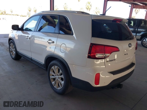 2015 Kia Sorento EX with VIN 5XYKU4A74FG577696, listed as a IAAI auction lot 41870637 with 129,400 mi miles. Bid and sale history available at carsss.com. Image 3.