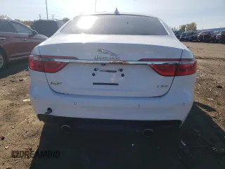 2017 Jaguar XF 35t Premium with VIN SAJBD4BVXHCY30154, listed as a Copart auction lot 76931694 with 95,207 mi miles and Clean Title. Bid and sale history available at carsss.com. Image 6.