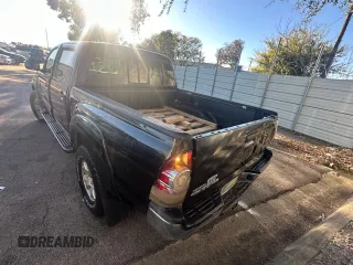 2011 Toyota Tacoma PreRunner with VIN 5TFJU4GN6BX006400, listed as a Copart auction lot 81004844 with 489,056 mi miles and Clean Title. Bid and sale history available at DreamBid. Image 3.