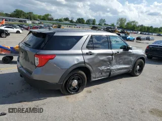 2022 Ford Police Interceptor Utility z VIN 1FM5K8AB1NGB50983, wystawiony jako Copart lot #52326285 z przebiegiem Nie podano mil oraz Szkoda całkowita • Salvage title. Historia ofert i sprzedaży dostępna na DreamBid. Obrazek 3.