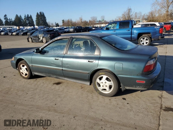 1996 Honda Accord LX with VIN 1HGCD5636TA278854, listed as a Copart auction lot 88117305 with 218,132 mi miles and Salvage Title. Bid and sale history available at DreamBid. Image 2.