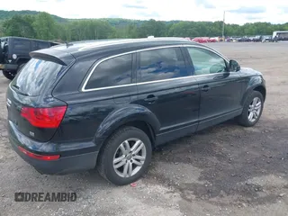 2009 Audi Q7 with VIN WA1AY74L19D016945, listed as a IAAI auction lot 39480989 with 149,769 mi miles and . Bid and sale history available at DreamBid. Image 4.
