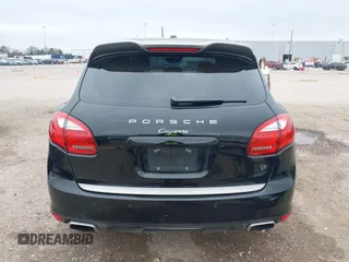 2014 Porsche Cayenne with VIN WP1AA2A21ELA92673, listed as a IAAI auction lot 41597732 with 140,673 mi miles and . Bid and sale history available at DreamBid. Image 17.