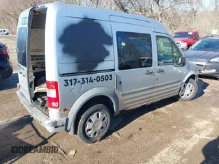 2010 Ford Transit Connect XLT z VIN NM0KS9BN8AT011664, wystawiony jako IAAI lot #41443429 z przebiegiem Nie podano mil oraz . Historia ofert i sprzedaży dostępna na DreamBid. Obrazek 4.
