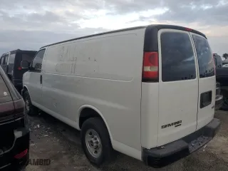 2016 GMC Savana Cargo Van with VIN 1GTW7AFF5G1150259, listed as a Copart auction lot 74745784 with 88,209 mi miles and Salvage Title. Bid and sale history available at carsss.com. Image 2.
