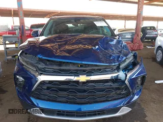 2023 Chevrolet Blazer LT z VIN 3GNKBHR40PS120009, wystawiony jako IAAI lot #41970375 z przebiegiem 71 933 mil mil oraz . Historia ofert i sprzedaży dostępna na DreamBid. Obrazek 12.