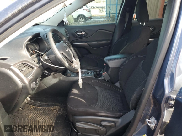 2019 Jeep Cherokee Latitude with VIN 1C4PJMCB8KD417815, listed as a Copart auction lot 84108154 with 43,129 mi miles and Salvage Title. Bid and sale history available at carsss.com. Image 7.