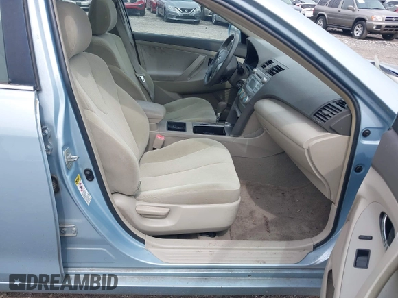 2009 Toyota Camry z VIN 4T1BE46K49U840634, wystawiony jako IAAI lot #42248507 z przebiegiem 135 115 mil mil oraz . Historia ofert i sprzedaży dostępna na DreamBid. Obrazek 5.