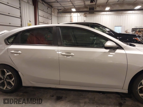 2020 Kia Forte LXS with VIN 3KPF24ADXLE253223, listed as a IAAI auction lot 41865732 with 125,734 mi miles. Bid and sale history available at carsss.com. Image 14.