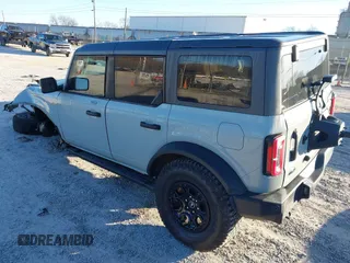 2022 Ford Bronco with VIN 1FMEE5DPXNLB34611, listed as a IAAI auction lot 41667235 with 38,460 mi miles. Bid and sale history available at carsss.com. Image 3.
