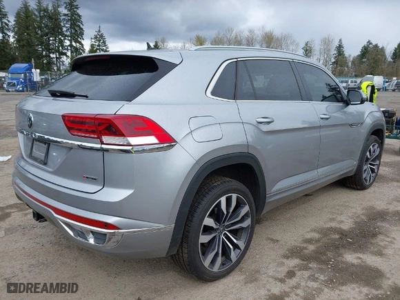2021 Volkswagen Atlas Cross Sport 3.6L V6 SEL with VIN 1V2SE2CA4MC229844, listed as a IAAI auction lot 41916623 with 34,618 mi miles. Bid and sale history available at carsss.com. Image 4.