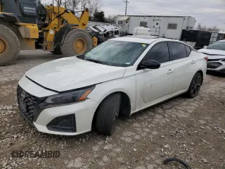 2023 Nissan Altima 2.5 SR with VIN 1N4BL4CV0PN303927, listed as a Copart auction lot 47737035 with 45,148 mi miles and Salvage Title. Bid and sale history available at carsss.com. Image 1.