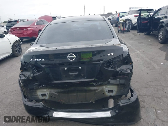 2017 Nissan Altima SV z VIN 1N4AL3AP7HC218462, wystawiony jako IAAI lot #42189510 z przebiegiem 98 426 mil mil oraz . Historia ofert i sprzedaży dostępna na DreamBid. Obrazek 17.
