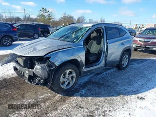 2024 Hyundai Tucson SEL with VIN KM8JBCDE0RU273270, listed as a IAAI auction lot 41264881 with 13,129 mi miles and . Bid and sale history available at carsss.com. Image 2.