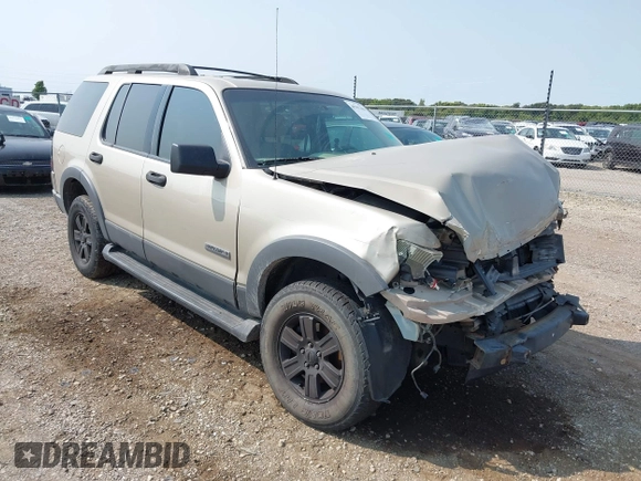 2006 Ford Explorer XLT with VIN 1FMEU738X6UA54701, listed as a IAAI auction lot 40302306 with 194,747 mi miles. Bid and sale history available at carsss.com. Image 1.