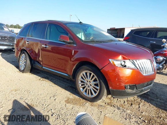 2014 Lincoln MKX with VIN 2LMDJ8JK2EBL00416, listed as a IAAI auction lot 40693429 with 118,427 mi miles. Bid and sale history available at carsss.com. Image 1.