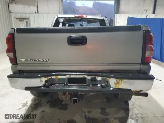 2006 Chevrolet Silverado 1500 LT2 with VIN 1GCEK19B76Z145230, listed as a Copart auction lot 85331784 with 361,251 mi miles and Salvage Title. Bid and sale history available at carsss.com. Image 6.