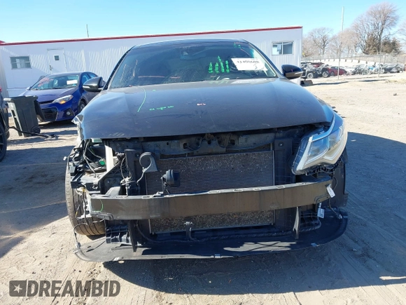 2019 Kia Optima LX with VIN 5XXGT4L38KG320204, listed as a IAAI auction lot 41400608 with 64,795 mi miles. Bid and sale history available at carsss.com. Image 6.