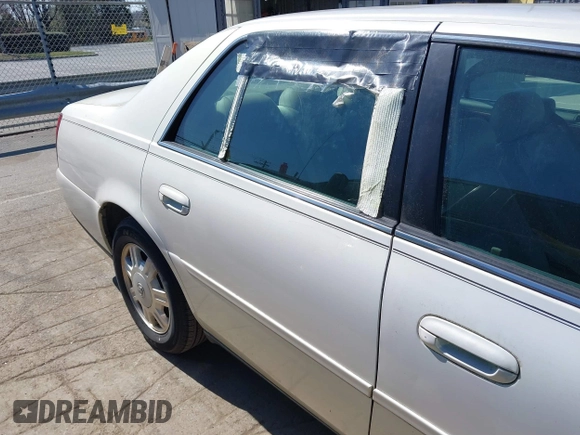 2004 Cadillac DeVille z VIN 1G6KD54Y74U129218, wystawiony jako IAAI lot #41786756 z przebiegiem 167 125 mil mil oraz . Historia ofert i sprzedaży dostępna na DreamBid. Obrazek 12.