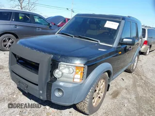 2005 Land Rover LR3 SE with VIN SALAA25495A301482, listed as a IAAI auction lot 41776752 with 218,257 mi miles. Bid and sale history available at carsss.com. Image 2.