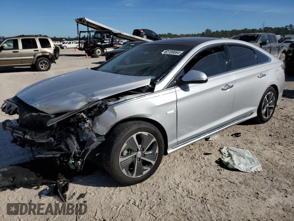 2018 Hyundai Sonata Hybrid Limited with VIN KMHE34L37JA082830, listed as a Copart auction lot 82709864 with 117,884 mi miles and Salvage Title. Bid and sale history available at carsss.com. Image 1.