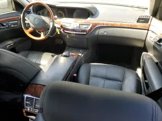 2008 Mercedes-Benz S 550 with VIN WDDNG71XX8A206492, listed as a Copart auction lot 48831245 with 205,849 mi miles and Salvage Title. Bid and sale history available at DreamBid. Image 8.