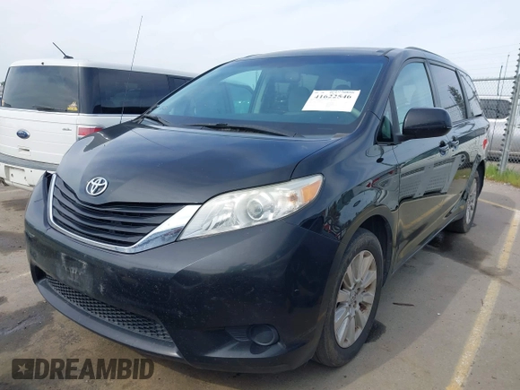 2012 Toyota Sienna LE with VIN 5TDJK3DC0CS037989, listed as a IAAI auction lot 41622546 with 165,363 mi miles. Bid and sale history available at carsss.com. Image 19.