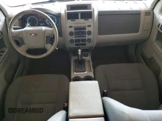 2010 Ford Escape Hybrid z VIN 1FMCU4K32AKA08232, wystawiony jako Copart lot #55356045 z przebiegiem 118 496 mil mil oraz Szkoda całkowita • Salvage title. Historia ofert i sprzedaży dostępna na DreamBid. Obrazek 8.